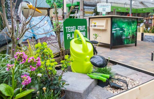 Dutch, Assen-based GroenRijk garden centre highlighting the ‘Tile Out, Plant In’ campaign.