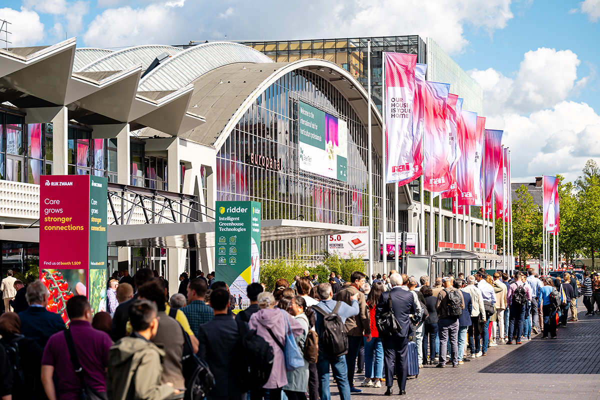 Visitors queue outside RAI Amsterdam for GreenTech 2026.